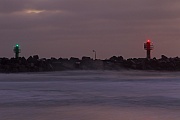 Hafeneinfahrt von Thorsminde mit Leuchtfeuer bei Nacht, Daenemark  -  Denmark, Harbour entrance of Thorsminde with beacon at night