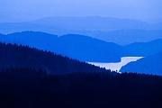 See im Mittelgebirge in der Abenddaemmerung, Soese-Stausee  -  Harz, Lake in uplands at night
