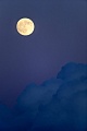 Vollmond und Wolken am Nachthimmel, Nordsee  -  Schleswig-Holstein - Deutschland, Full moon and clouds in the night sky