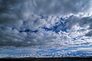 Berggipfel der Alaskabergkette und Wolken, Denali Nationalpark  -  Alaska, Mountain peaks of the Alaska range and clouds